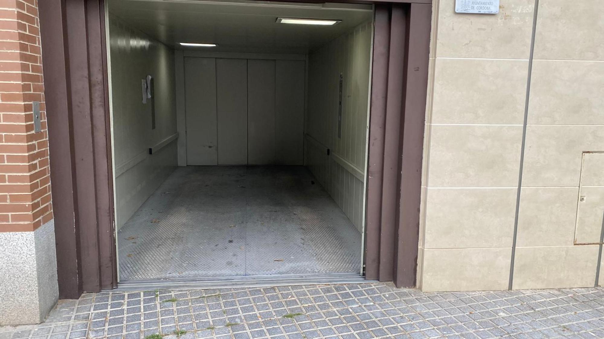 Duplex Junto Al Puente Romano Con Gran Terraza Y Parking Privado 科爾多瓦 外观 照片